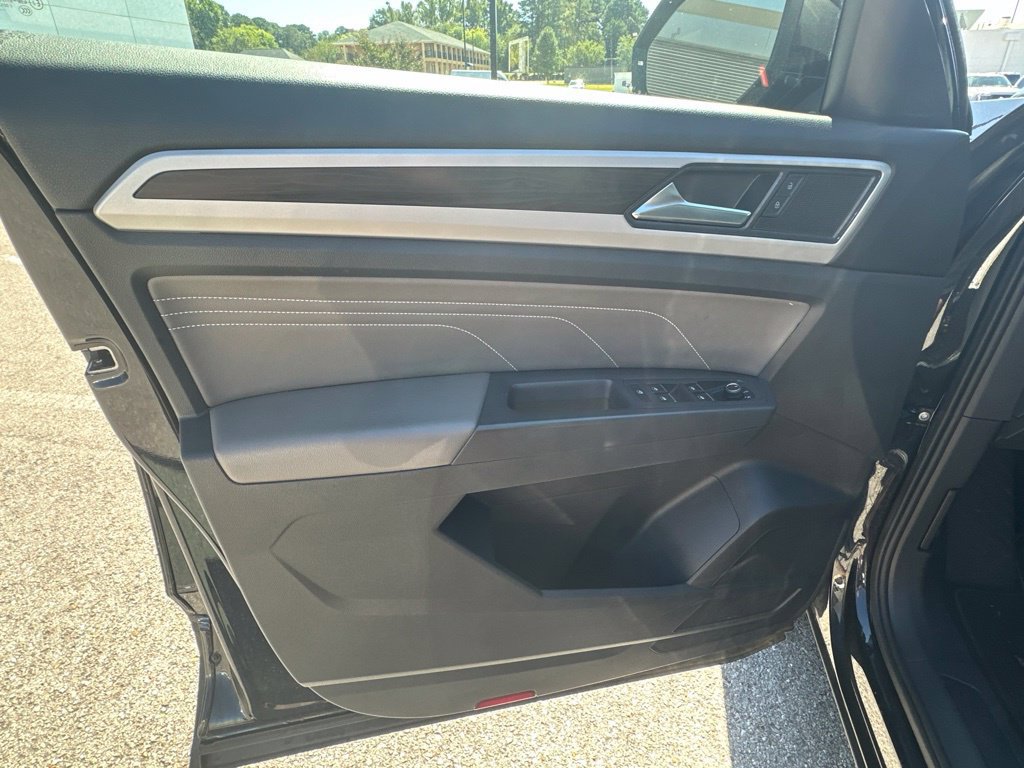 Used 2023 Volkswagen Atlas SE FWD image 13