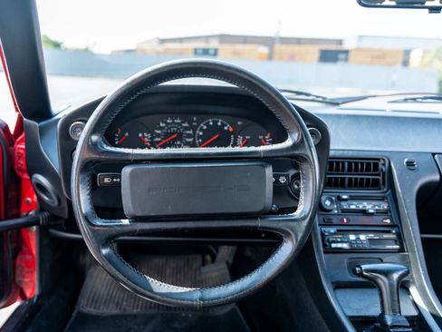 Used 1987 Porsche 928 S4 image 15