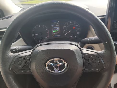 Certified 2025 Toyota Corolla LE w/ LE Premium Package image 27