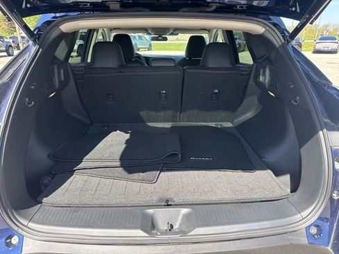 Used 2025 Nissan Murano SV AWD/4WD image 12