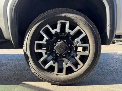 Used 2024 GMC Sierra 2500 Denali Ultimate image 41