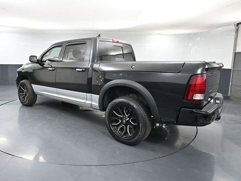 Used 2016 RAM 1500 Laramie w/ Convenience Group image 9