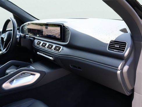 Certified 2026 Mercedes-Benz GLE 350 4MATIC image 9