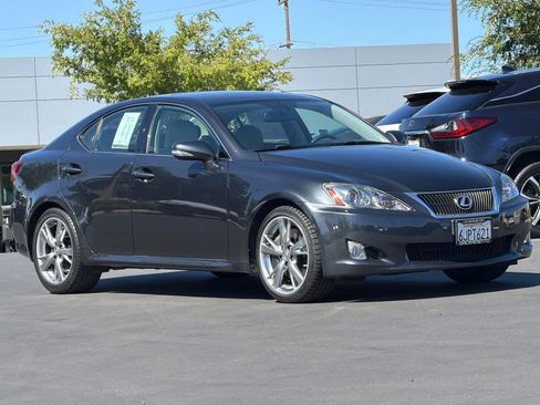 Used 2010 Lexus IS 350 w/ Preferred Accessory Package RWD image 5