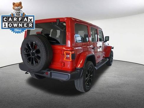 Used 2025 Jeep Wrangler Unlimited Sahara AWD/4WD image 14