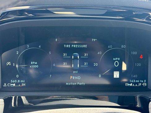 New 2026 Lincoln Corsair Premiere AWD/4WD image 17