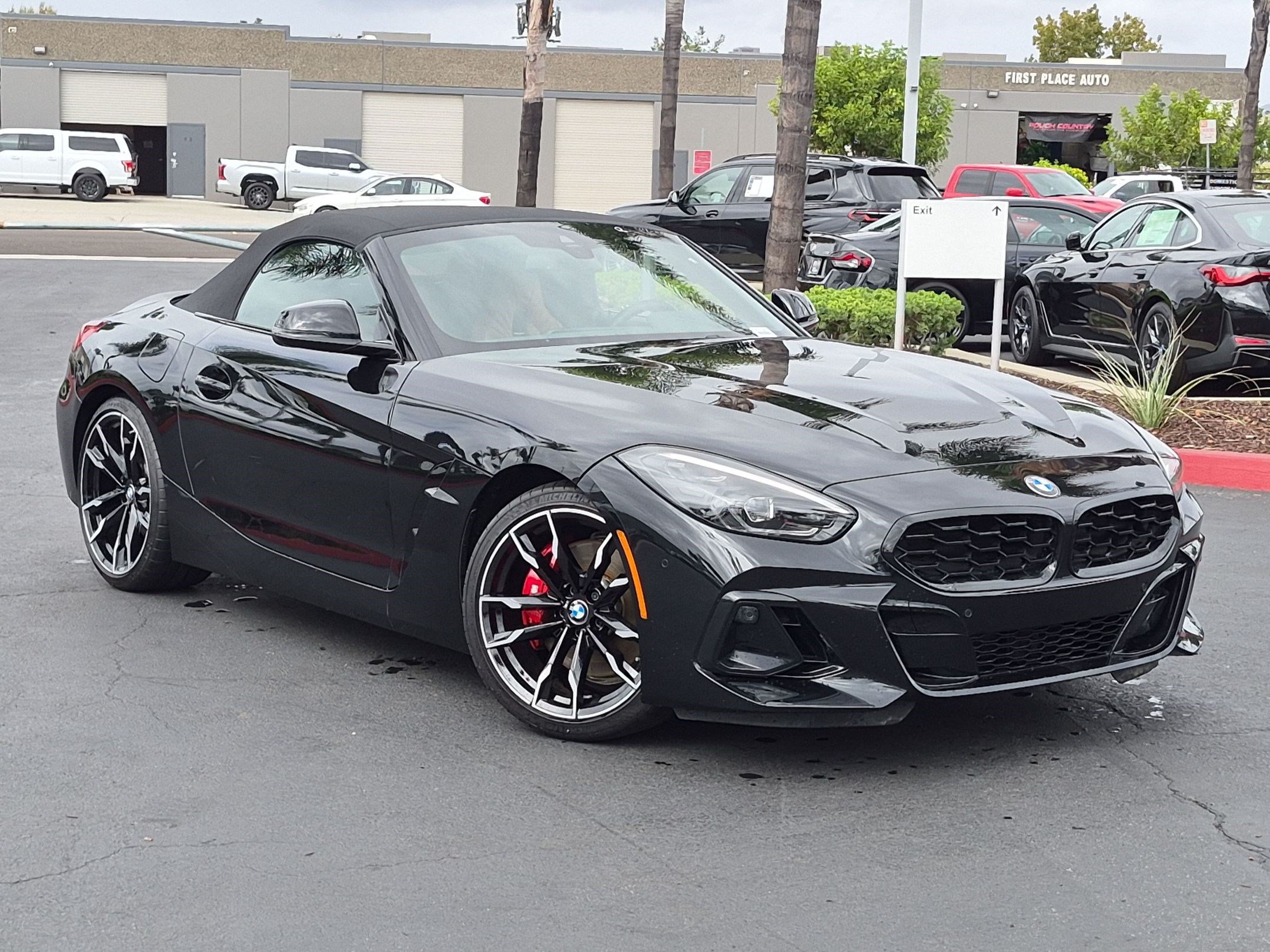 Used 2026 BMW Z4 M40i w/ Premium Package RWD image 2