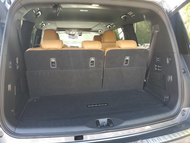 Used 2025 Nissan Armada Platinum Reserve AWD/4WD image 7
