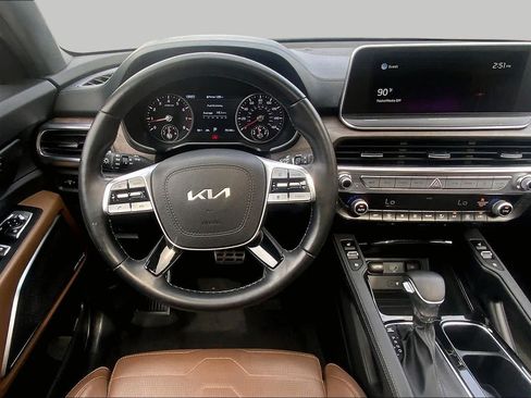 Used 2022 Kia Telluride SX w/ SX Prestige Package AWD/4WD image 6