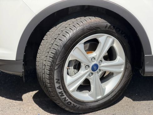 Used 2015 Ford Escape SE FWD image 15