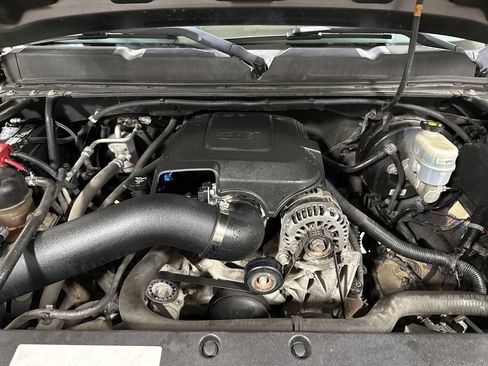 Used 2010 Chevrolet Silverado 1500 LT w/ Power Pack Plus AWD/4WD image 23