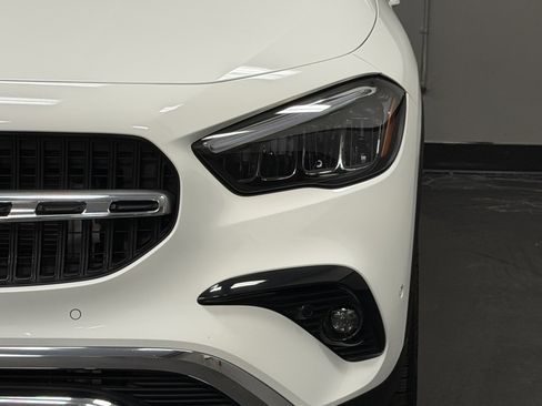 Certified 2025 Mercedes-Benz GLA 250 image 8