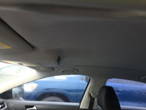 Used 2012 Volkswagen Jetta S image 12