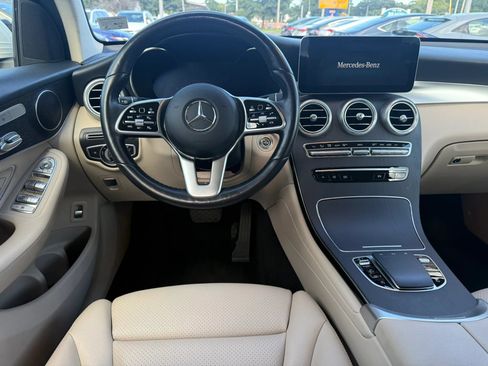 Used 2022 Mercedes-Benz GLC 300 4MATIC w/ Multimedia Package Lite image 10