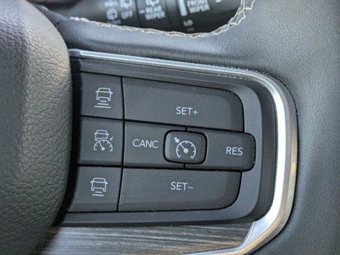 Used 2024 Jeep Wagoneer Series II image 23