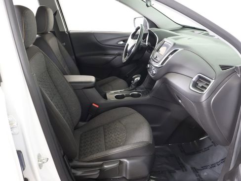 Used 2023 Chevrolet Equinox LT image 30