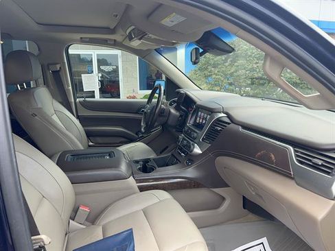 Used 2017 Chevrolet Tahoe LT w/ Luxury Package AWD/4WD image 26