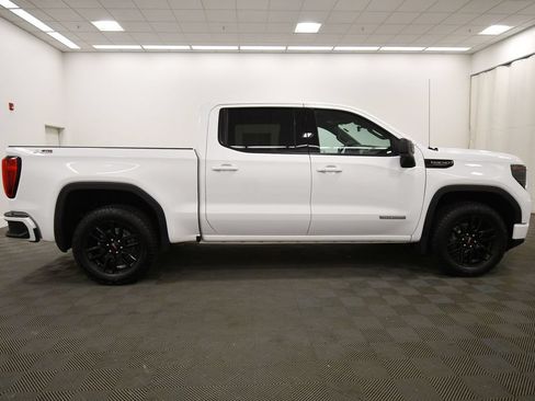 Used 2024 GMC Sierra 1500 Elevation w/ X31 Off-Road Package AWD/4WD image 9