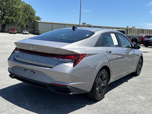 Used 2023 Hyundai Elantra SEL FWD image 8