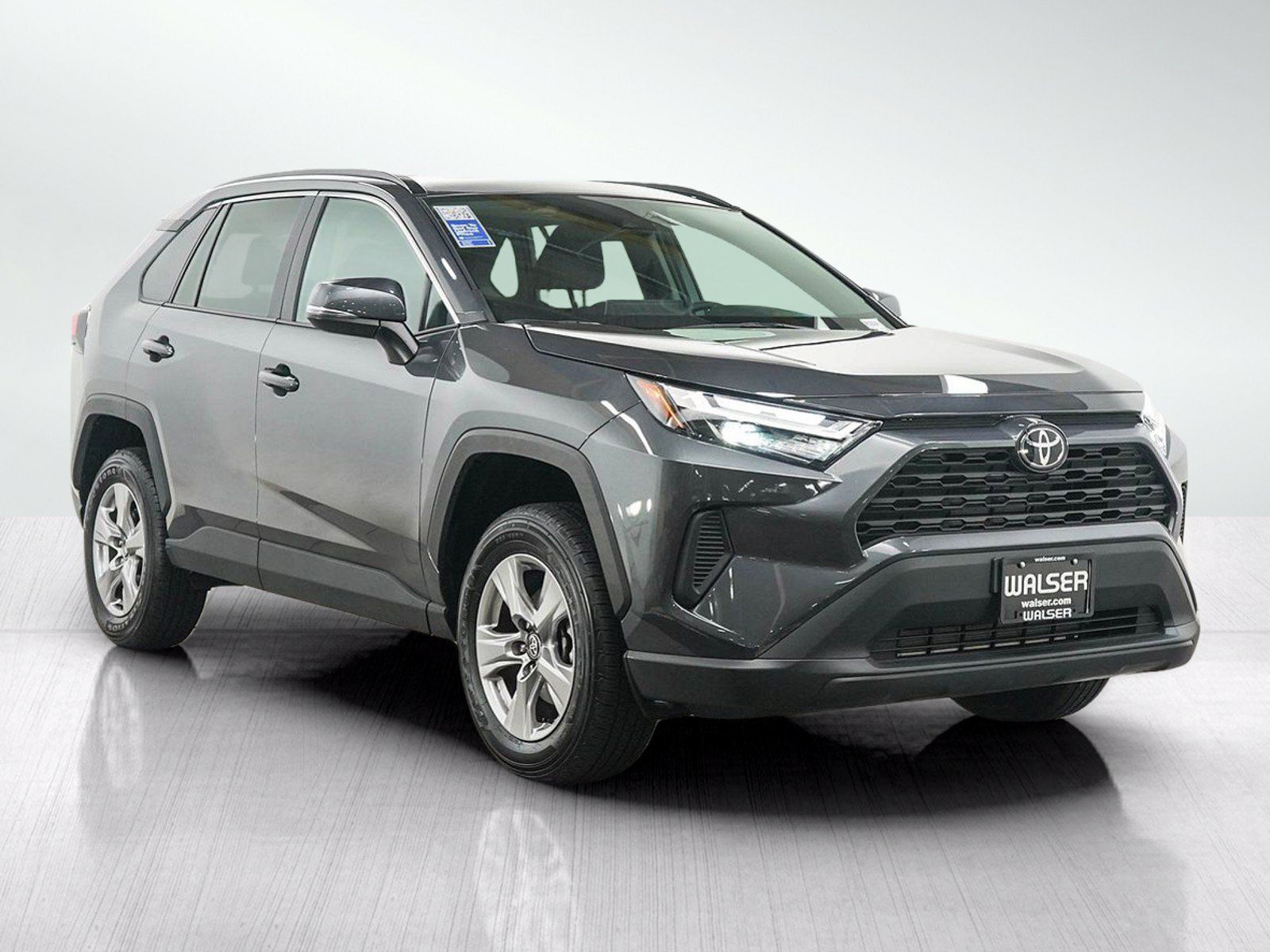 Used 2025 Toyota RAV4 XLE w/ Convenience Package AWD/4WD image 7