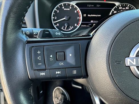 Certified 2023 Nissan Rogue SV w/ SV Premium B Package AWD/4WD image 11