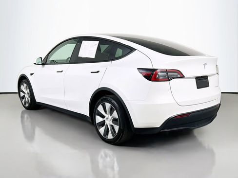 Used 2021 Tesla Model Y Long Range image 6