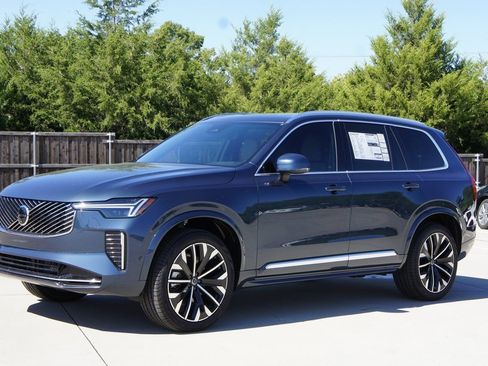 New 2026 Volvo XC90 B6 Plus w/ Protection Package Premier image 3