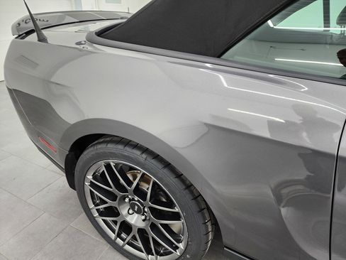 Used 2011 Ford Mustang Shelby GT500 w/ SVT Performance Pkg RWD image 26