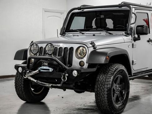 Used 2015 Jeep Wrangler Unlimited Sport w/ Quick Order Package 24S AWD/4WD image 9
