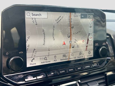 Used 2025 Nissan Pathfinder Platinum w/ Cargo Package image 13