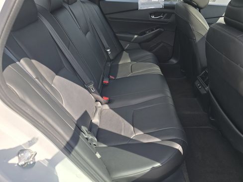 Used 2023 Honda Accord Touring image 30