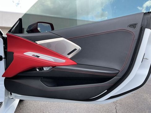 Used 2023 Chevrolet Corvette Stingray w/ Z51 Performance Package image 23