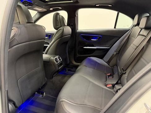 Used 2025 Mercedes-Benz C 300 Sedan image 19