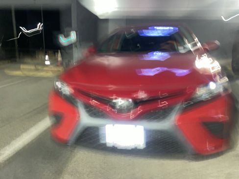 Used 2019 Toyota Camry SE image 9