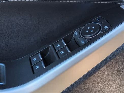 Used 2022 Ford Explorer Limited w/ Equipment Group 301A image 40