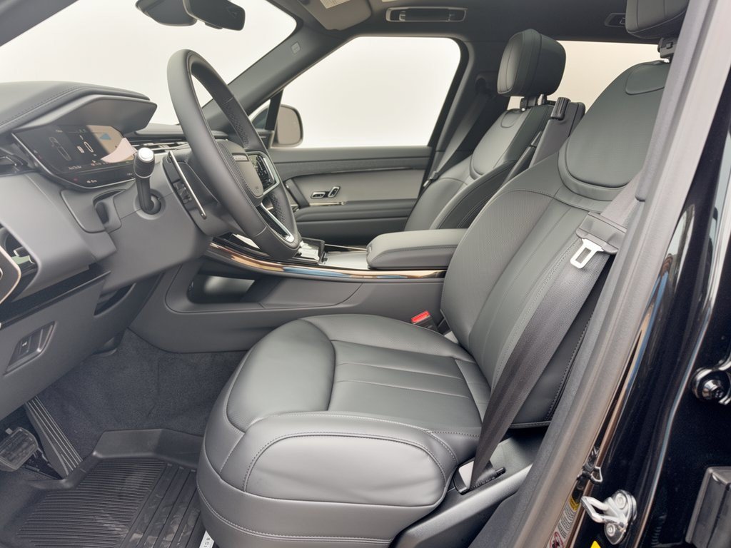 New 2027 Land Rover Range Rover Sport SE AWD/4WD image 5