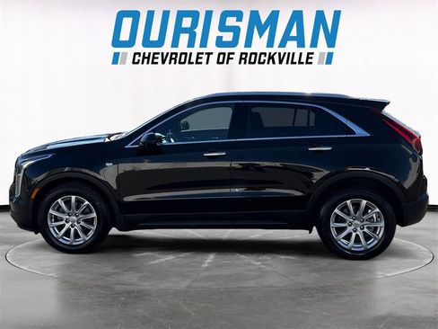 Used 2022 Cadillac XT4 Luxury w/ Cold Weather Package image 3