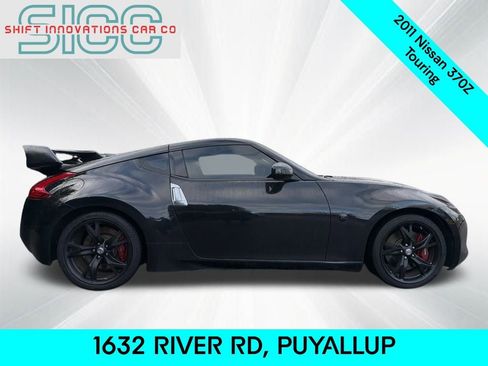 Used 2011 Nissan 370Z Touring w/ Sport Pkg image 7