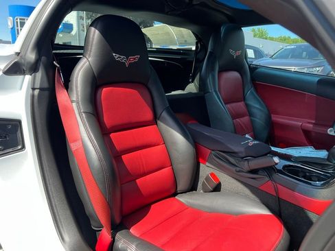 Used 2008 Chevrolet Corvette Coupe w/ Preferred Equipment Group RWD image 22