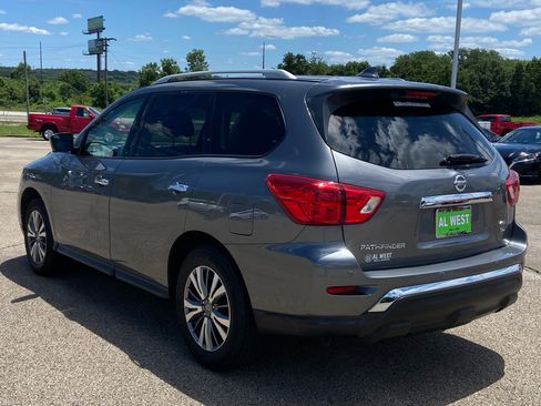 Used 2020 Nissan Pathfinder SL AWD/4WD image 5