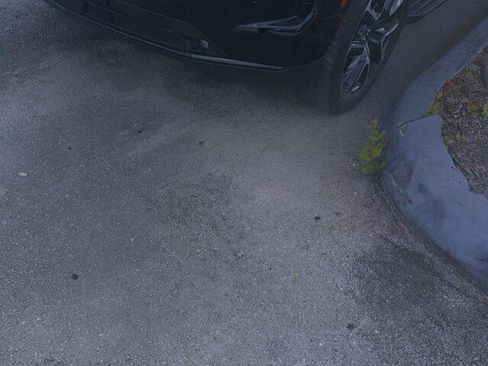 Used 2025 Chevrolet Suburban RST w/ Comfort Package image 4