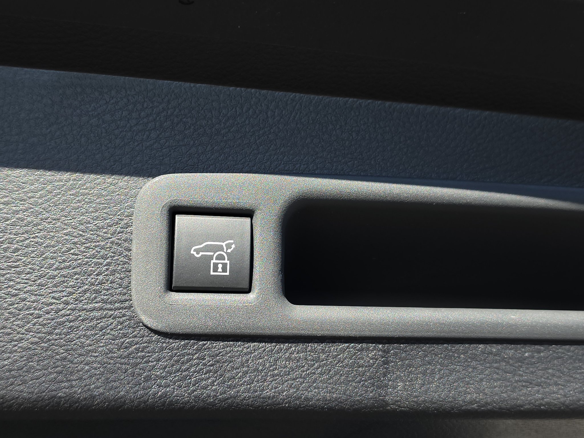 New 2026 Toyota Sienna XLE AWD/4WD image 10