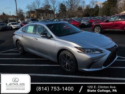 New 2025 Lexus ES 350 w/ Premium Package