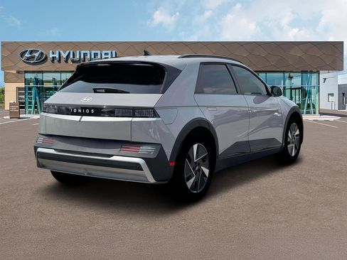 New 2025 Hyundai Ioniq 5 SEL RWD image 7