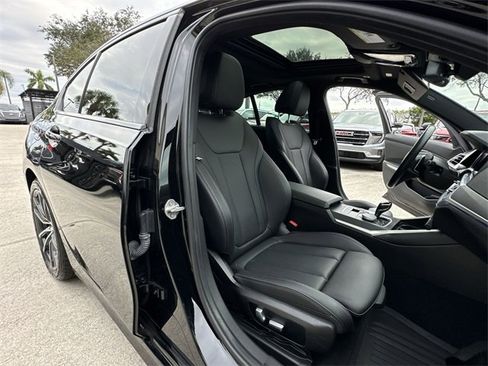 Used 2022 BMW 330i Sedan w/ Convenience Package image 30