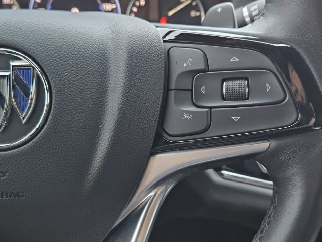 Used 2023 Buick Enclave Avenir w/ Avenir Technology Package FWD image 29
