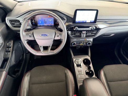 Used 2025 Ford Escape ST-Line Select AWD/4WD image 15