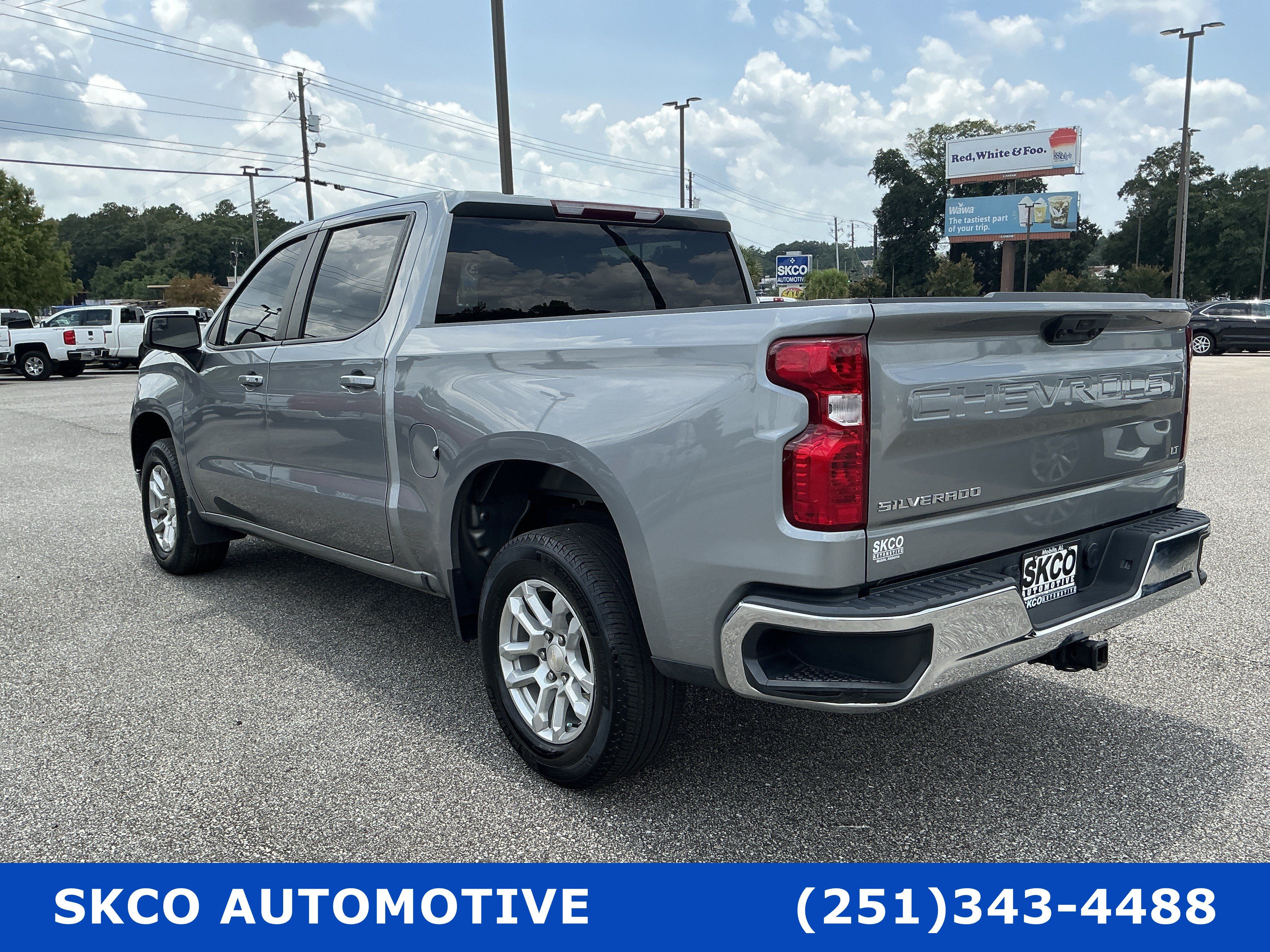Used 2023 Chevrolet Silverado 1500 LT RWD image 3
