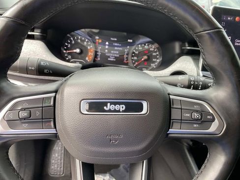 Used 2022 Jeep Compass Latitude image 13