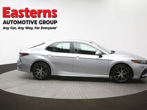 Used 2023 Toyota Camry SE image 42